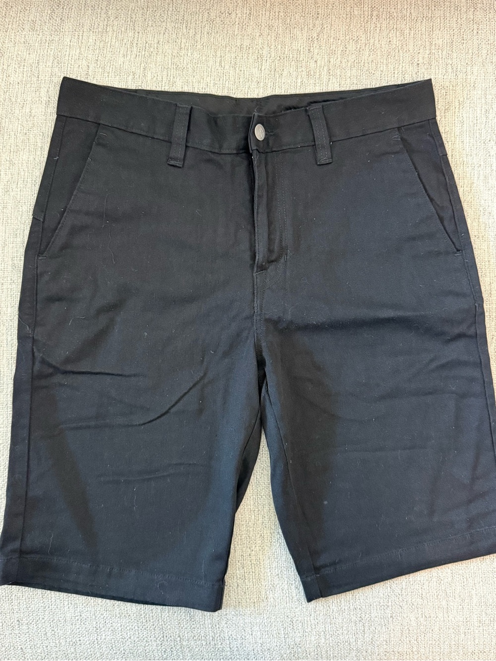 Volcom Men’s Black Chino Shorts – Size 31
